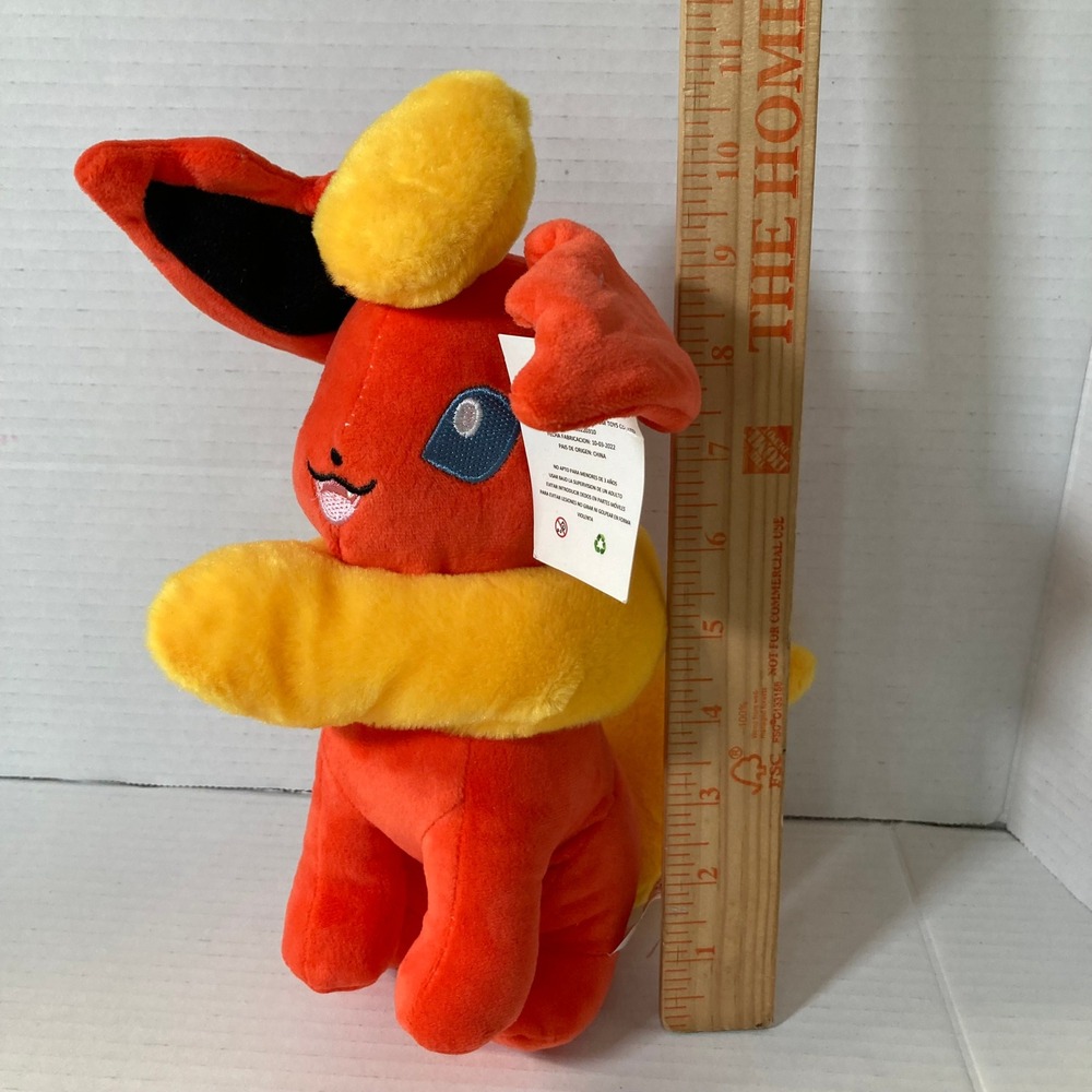 Pokemon Flareon Plush Stuffed Animal 10 Inch Fire Eeveelution Orange Yellow NEW